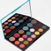 Makeup Revolution X Carmi Make Magic Palette
